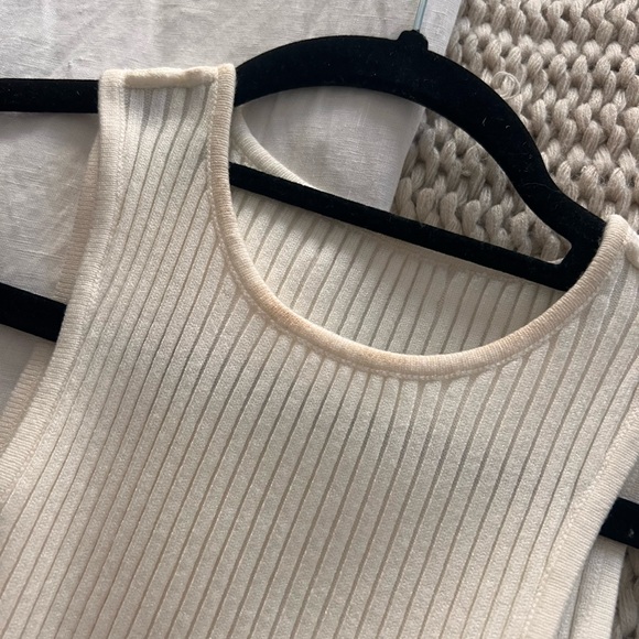 MESHKI White Ribbed Long Summer Maxi Dress - Picture 5 of 6